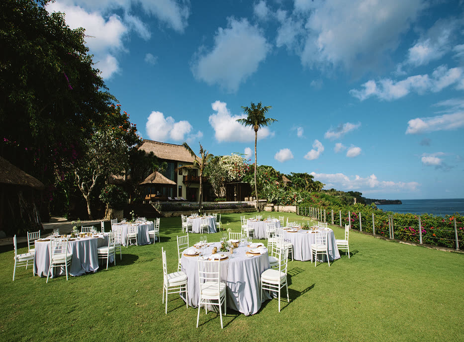 The AYANA Villa Lawn