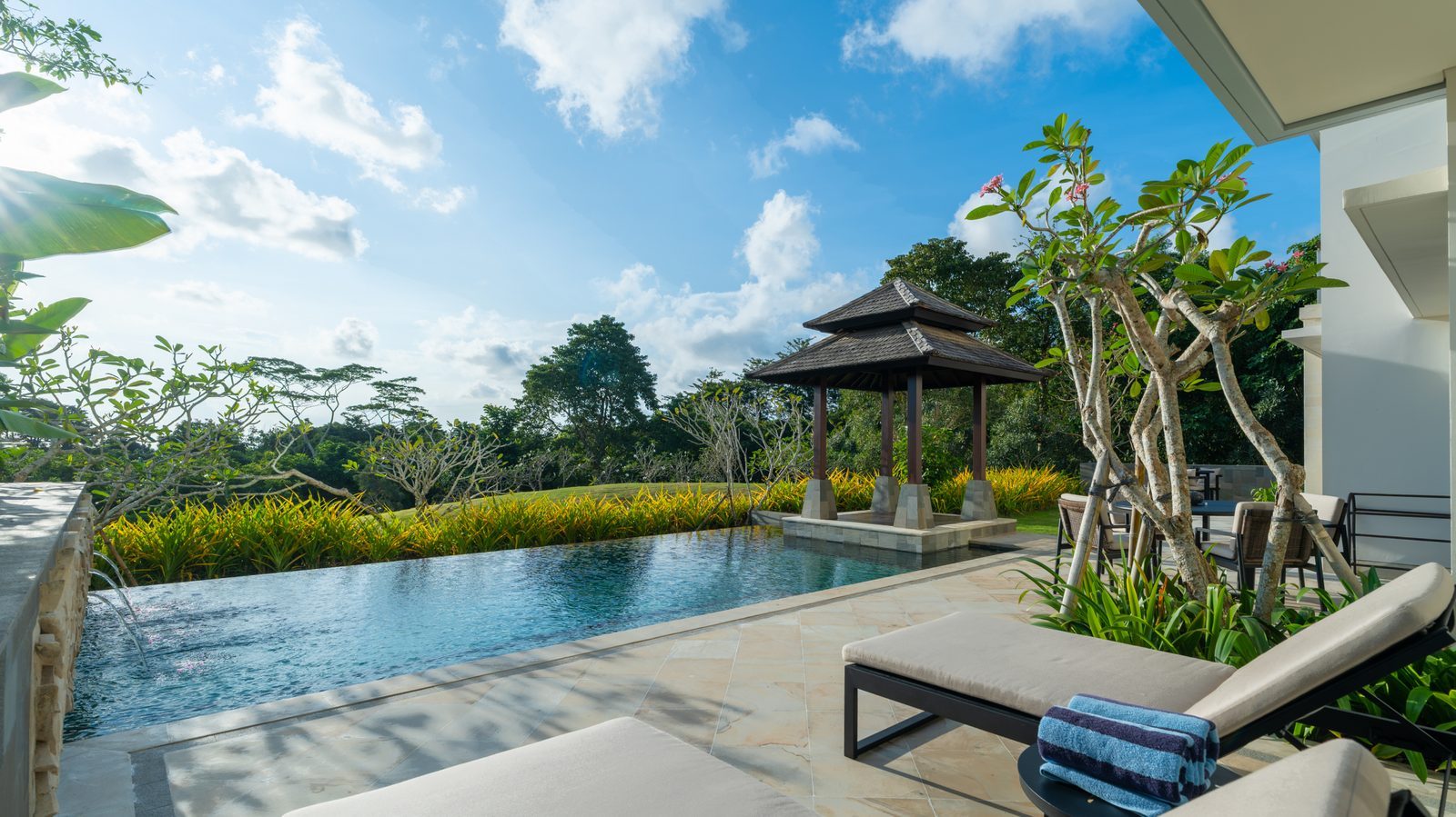 Two Bedroom Ocean View Residence with Pool