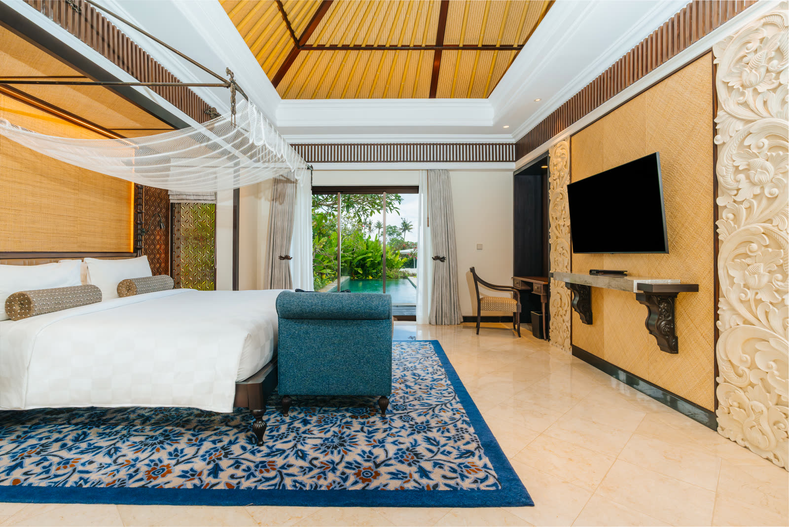 One Bedroom Ocean View Villa (King Bed)