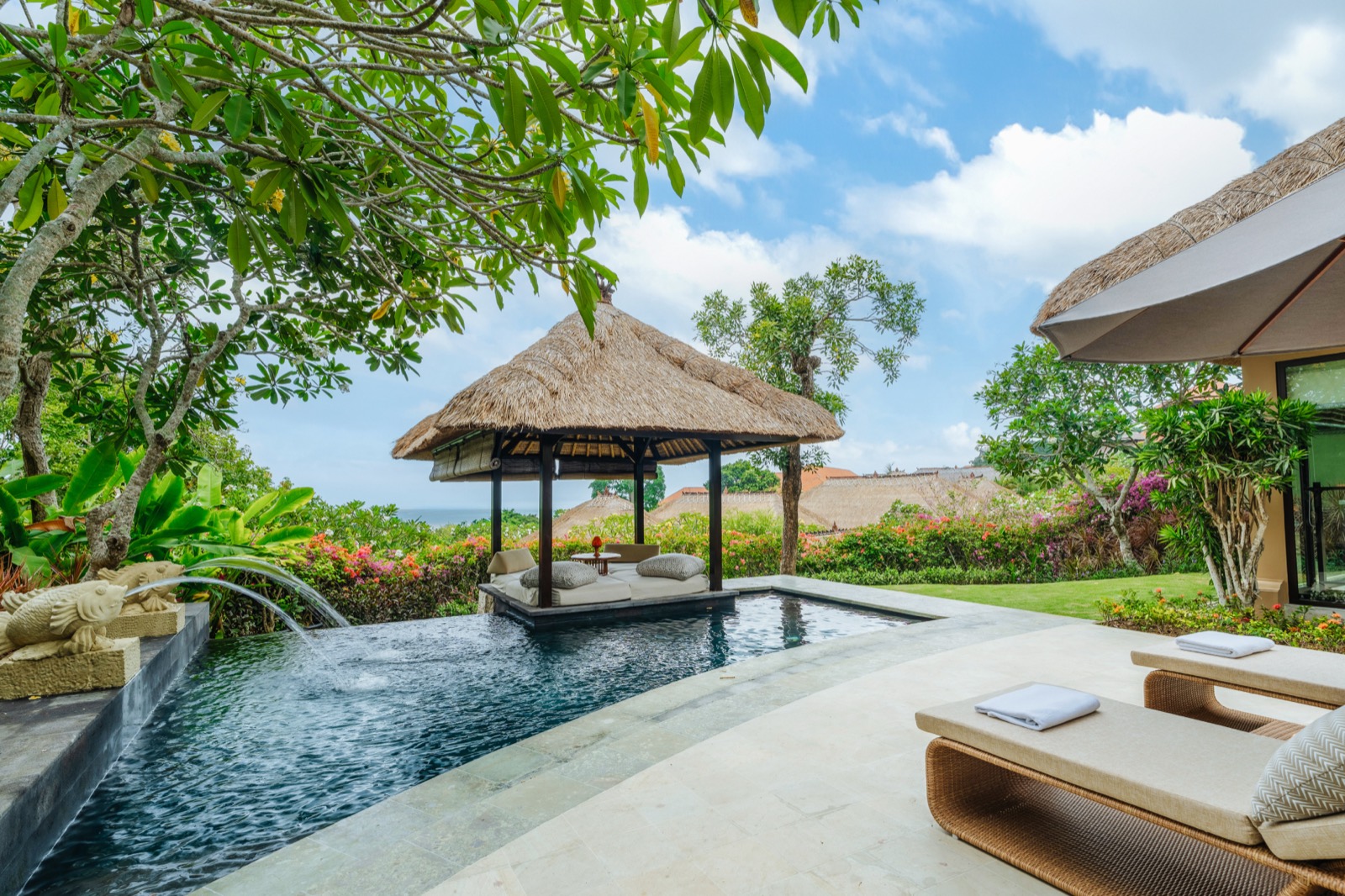 Ocean View Cliff Villa (Pool)