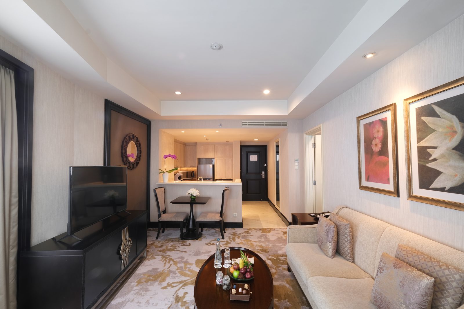 One Bedroom Suite (Living Room)